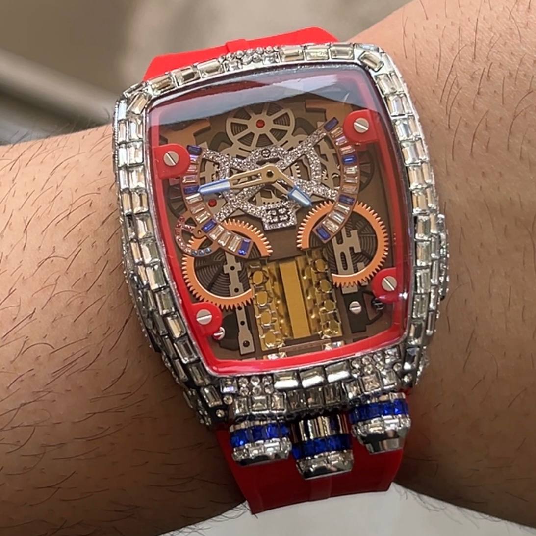 ساعت جی کوب اندکو طرح بوگاتی موتور ژاپن بند قرمز Jacob&Co